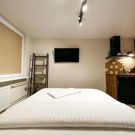 Butas Redbrick Center V