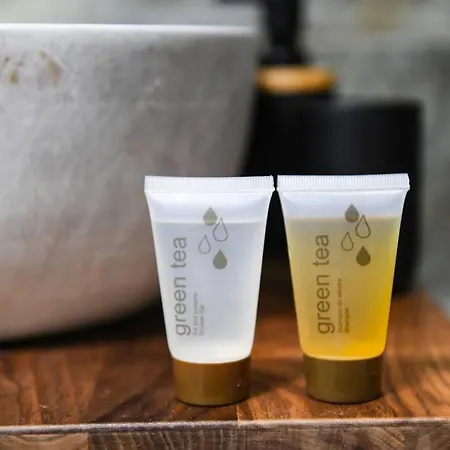 Redbrick Center V Apartment *